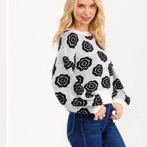 0299. Cute CAMELIA Patterned Black and White Sweater
